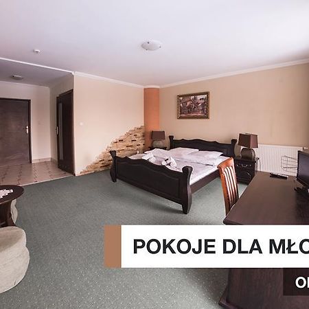 Stary Dwor Bed and Breakfast Żywiec Buitenkant foto