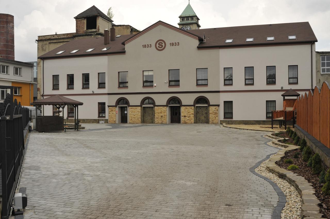 Stary Dwor Bed and Breakfast Żywiec Buitenkant foto